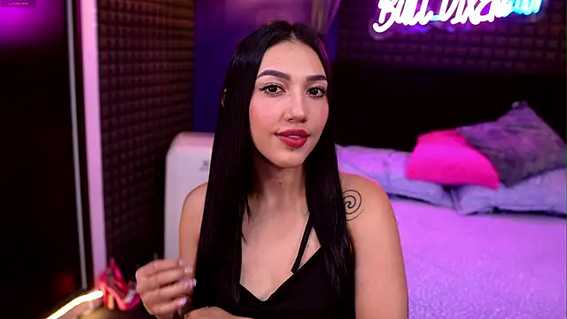 Snapshot of bull_vixen2001 chatting on July 23, 11:46 pm bull vixen2001 online show from July 23, 11:46 pm