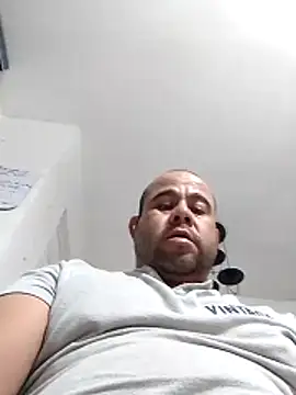 Tudulce07jop online show from February 8, 9:13 am