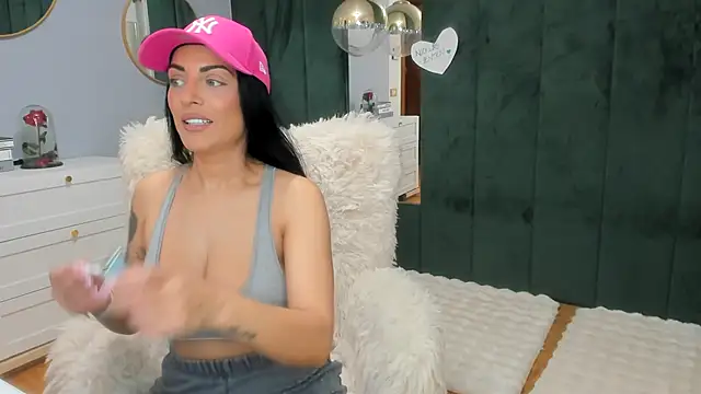 ElisaBaxter online show from November 24, 5:07 am