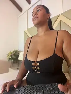 SSCARLETH  online show from November 4, 11:31 am