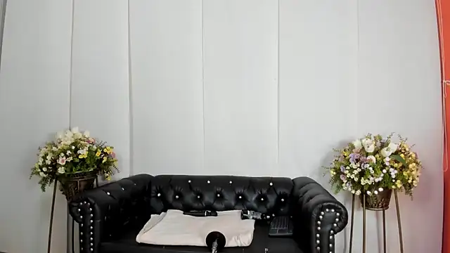 SSCARLETH  online show from May 1, 12:54 pm