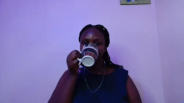 Toomuchbooty33 online show from September 19, 10:16 am