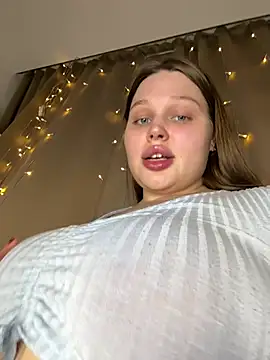 perfect sweety girl online show from February 16, 7:10 pm