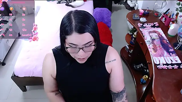 Snapshot of lufek23 chatting on December 20, 6:24 pm lufek23 online show from December 20, 6:24 pm