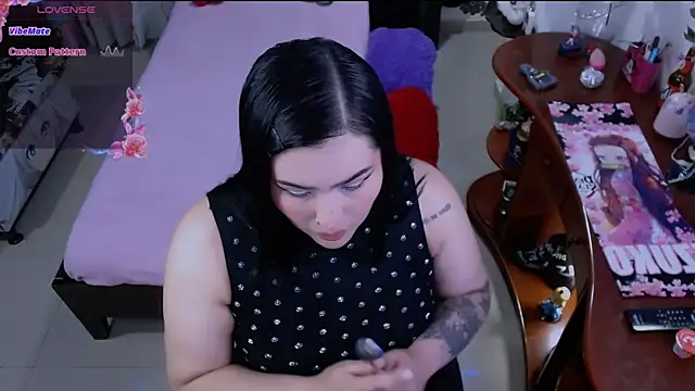 Snapshot of lufek23 chatting on December 26, 11:03 pm lufek23 online show from December 26, 11:03 pm