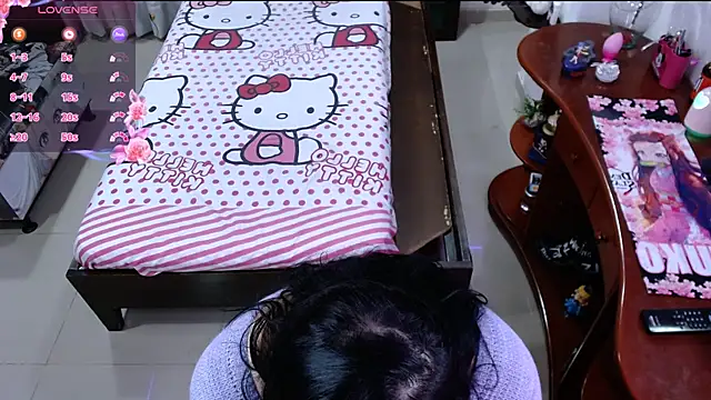 Snapshot of lufek23 chatting on January 2, 1:27 am lufek23 online show from January 2, 1:27 am