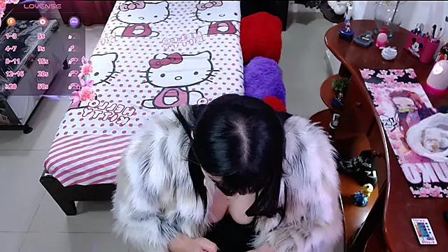 Snapshot of lufek23 chatting on January 3, 8:22 pm lufek23 online show from January 3, 8:22 pm