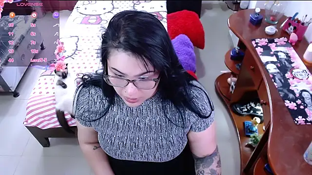 Snapshot of lufek23 chatting on January 13, 6:27 pm lufek23 online show from January 13, 6:27 pm