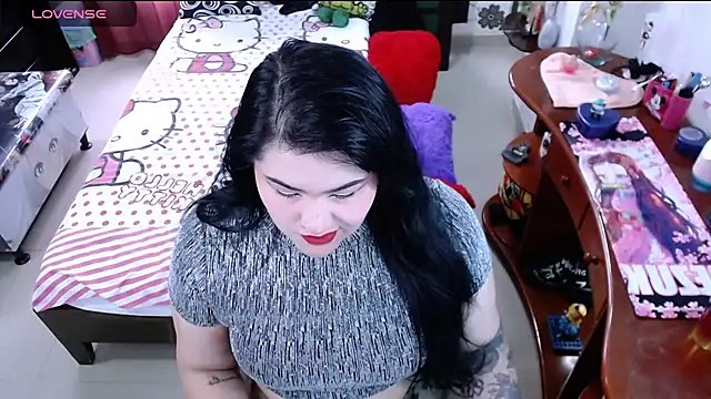 Snapshot of lufek23 chatting on February 21, 2:16 pm lufek23 online show from February 21, 2:16 pm