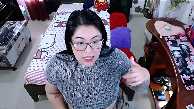 Snapshot of lufek23 chatting on March 12, 8:10 pm lufek23 online show from March 12, 8:10 pm