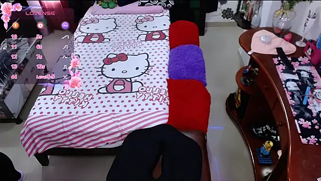 Snapshot of lufek23 chatting on March 15, 5:26 pm lufek23 online show from March 15, 5:26 pm