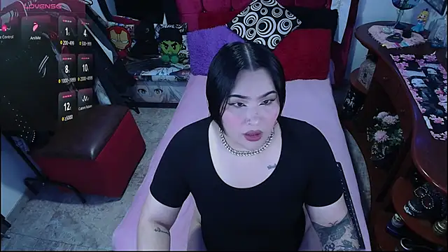 Snapshot of lufek23 chatting on November 13, 9:36 pm lufek23 online show from November 13, 9:36 pm