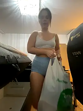 TheCinderella online show from November 14, 4:06 pm