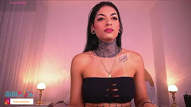 Snapshot of danna_berlin_ chatting on November 15, 7:21 pm danna berlin online show from November 15, 7:21 pm