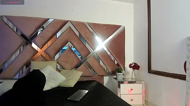 Aron cruz online show from February 25, 1:10 pm