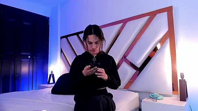 Snapshot of Aron_cruz chatting on May 30, 1:30 pm Aron cruz online show from May 30, 1:30 pm