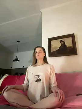 LeyaJohnson online show from February 11, 6:01 pm