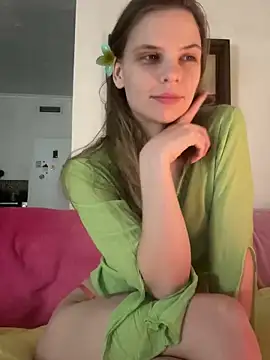 LeyaJohnson online show from March 1, 9:59 pm