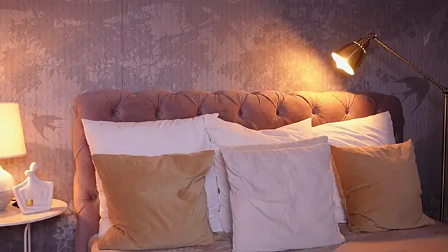 AngelaFay online show from March 10, 9:21 am