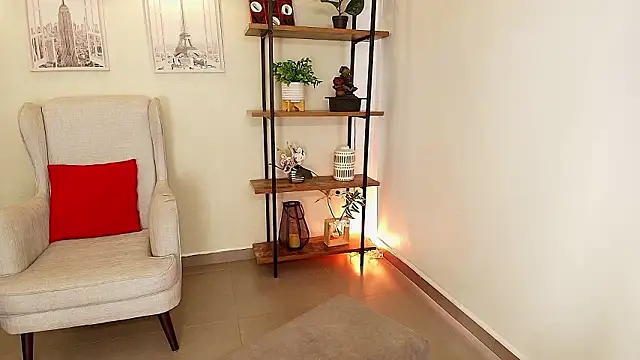 Sassy--Girl online show from February 5, 6:12 pm