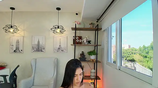 Snapshot of Sassy--Girl chatting on June 26, 8:46 pm Sassy--Girl online show from June 26, 8:46 pm