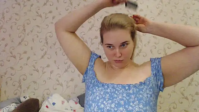 mmmPinUpGirl online show from September 14, 10:36 am