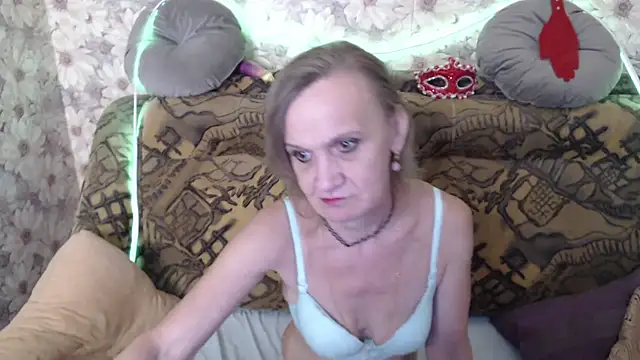 Snapshot of MissBekker chatting on July 23, 1:58 am MissBekker online show from July 23, 1:58 am