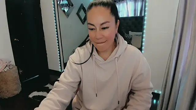 jlove bss online show from February 14, 12:36 pm