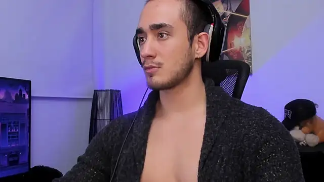 AlexRivera6 online show from December 9, 1:51 am