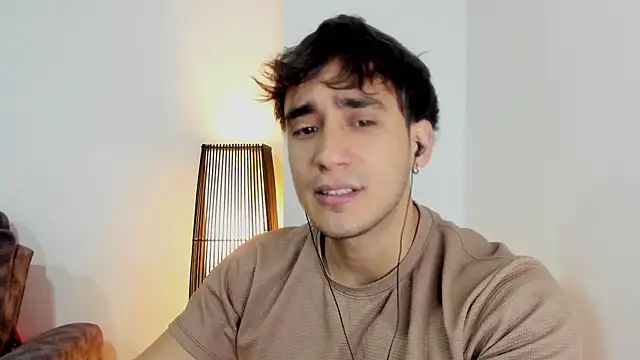 AlexRivera6 online show from December 20, 9:00 pm