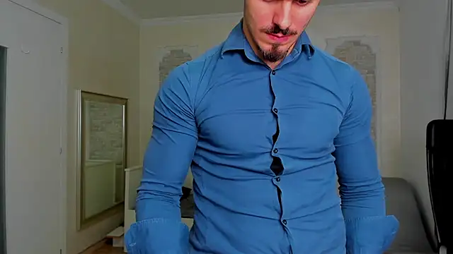 WilsonJules online show from December 7, 11:56 pm