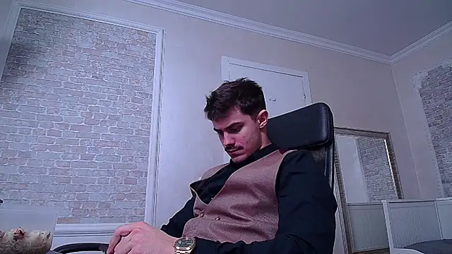 WilsonJules online show from January 17, 5:30 pm