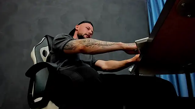 BrianHunts online show from March 8, 9:50 am