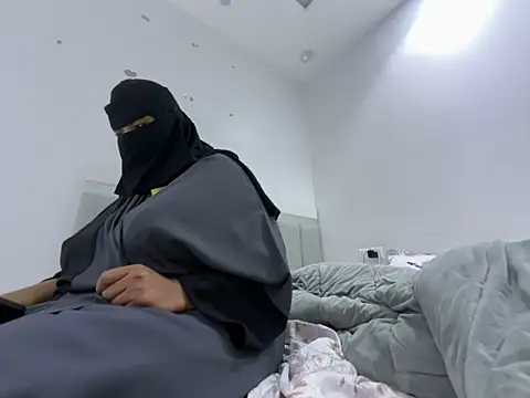 Snapshot of Submissive_Arab chatting on January 12, 1:48 pm Submissive Arab online show from January 12, 1:48 pm