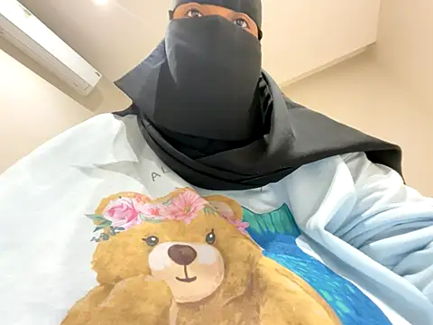 Snapshot of Submissive_Arab chatting on November 30, 9:30 pm Submissive Arab online show from November 30, 9:30 pm