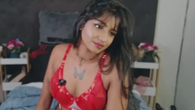 Delilah Blazee online show from July 28, 5:34 pm