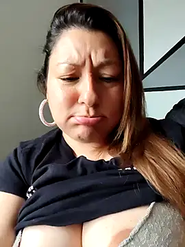 sakotodika online show from February 3, 8:35 pm