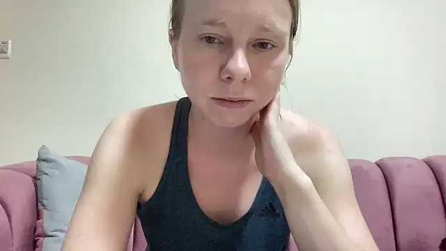 SweetLucy96 online show from October 1, 12:44 pm