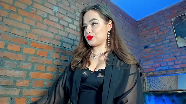 Snapshot of MistressMilana chatting on December 13, 6:16 pm MistressMilana online show from December 13, 6:16 pm