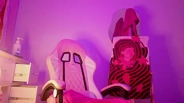 goddess vee  online show from March 11, 12:27 am