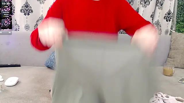 sweetdaiana23 online show from February 15, 1:35 am