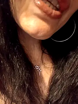 eva750 online show from December 30, 5:13 pm