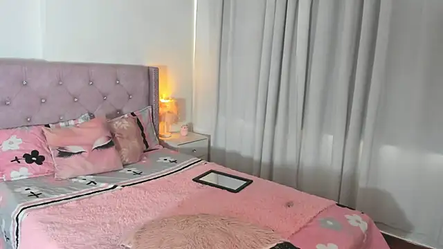 destinysweet21 online show from February 25, 3:10 pm