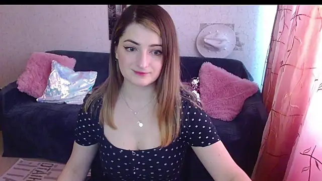 Snapshot of Arielsssplash chatting on June 11, 12:36 pm Arielsssplash online show from June 11, 12:36 pm