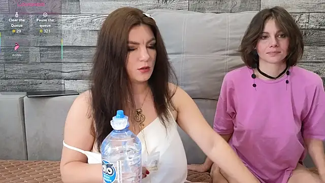 Snapshot of Vika_loves_you chatting on July 22, 3:09 am Vika loves you online show from July 22, 3:09 am