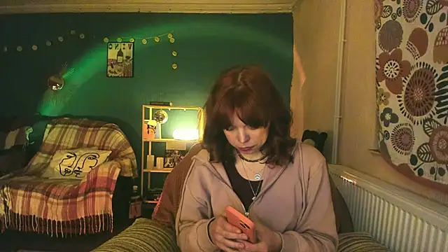 ClancyMorissey online show from March 6, 8:48 pm