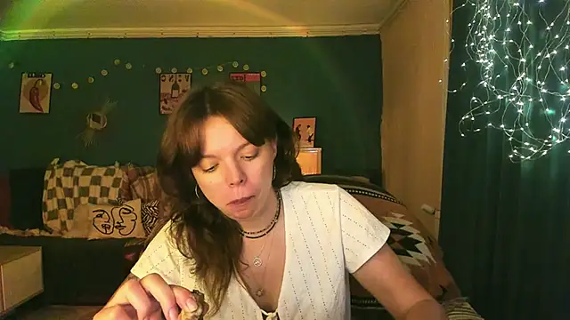 Snapshot of ClancyMorissey chatting on June 14, 4:42 pm ClancyMorissey online show from June 14, 4:42 pm