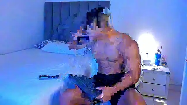 Snapshot of ethan_brown_ chatting on July 14, 9:09 pm ethan brown online show from July 14, 9:09 pm