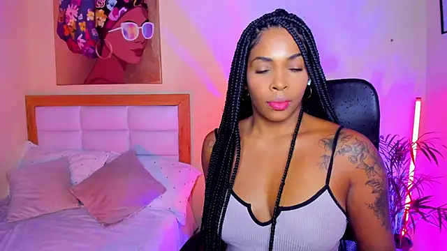 AitanaBrown  online show from January 12, 9:20 pm