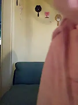 Snapshot of Adrina_Drake chatting on October 20, 2:39 pm Adrina Drake online show from October 20, 2:39 pm